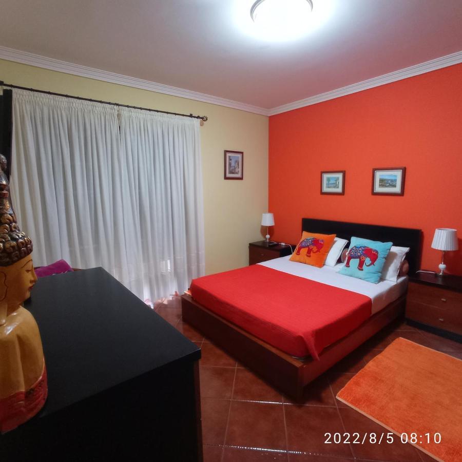 Quarto Duplo com Casa de Banho Partilhada